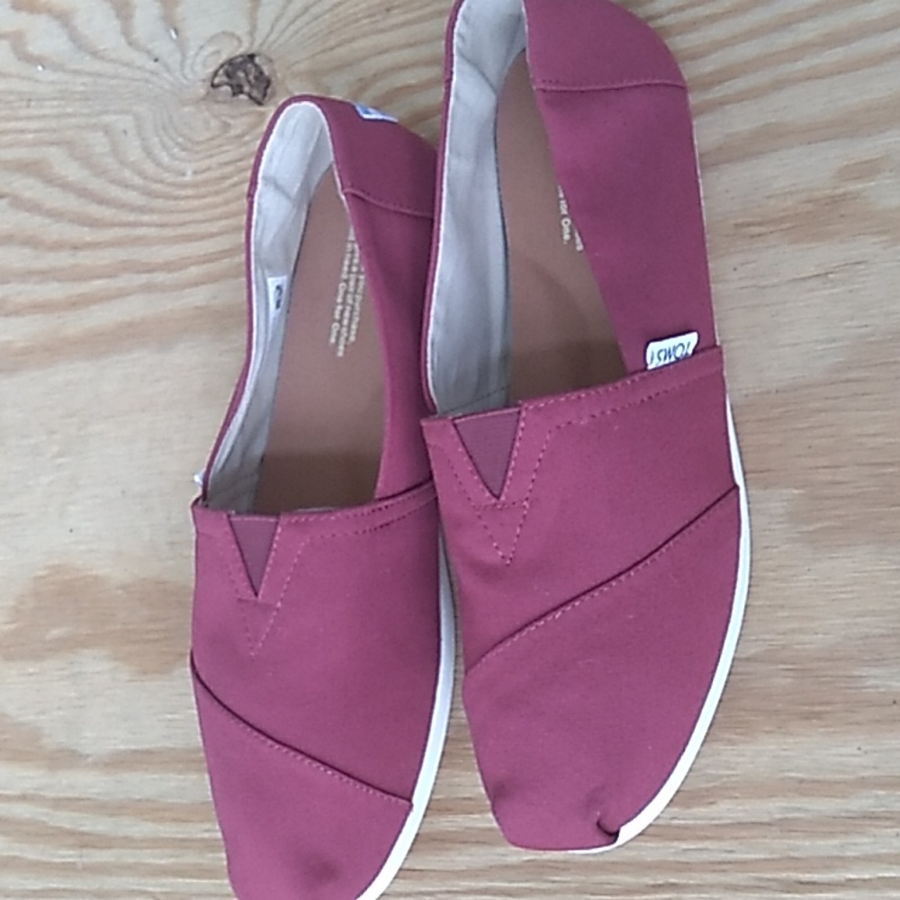 Toms shoes size 10.5